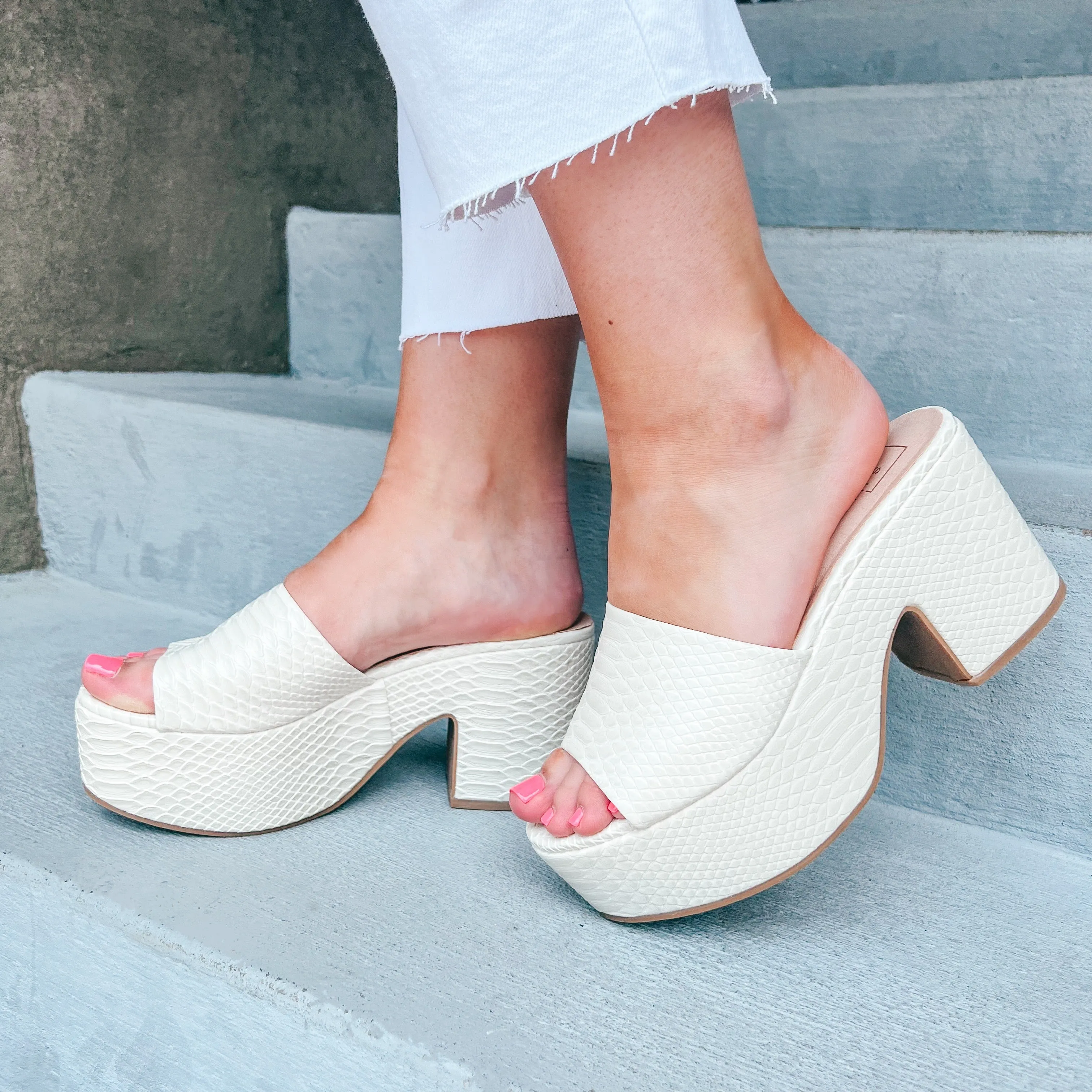 The Giza Wedges